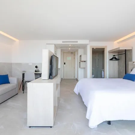 Halley & Affiliated By Melia * Benidorm