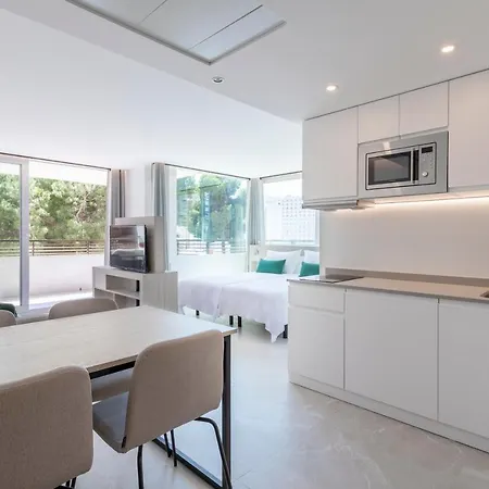 Halley & Affiliated By Melia Benidorm